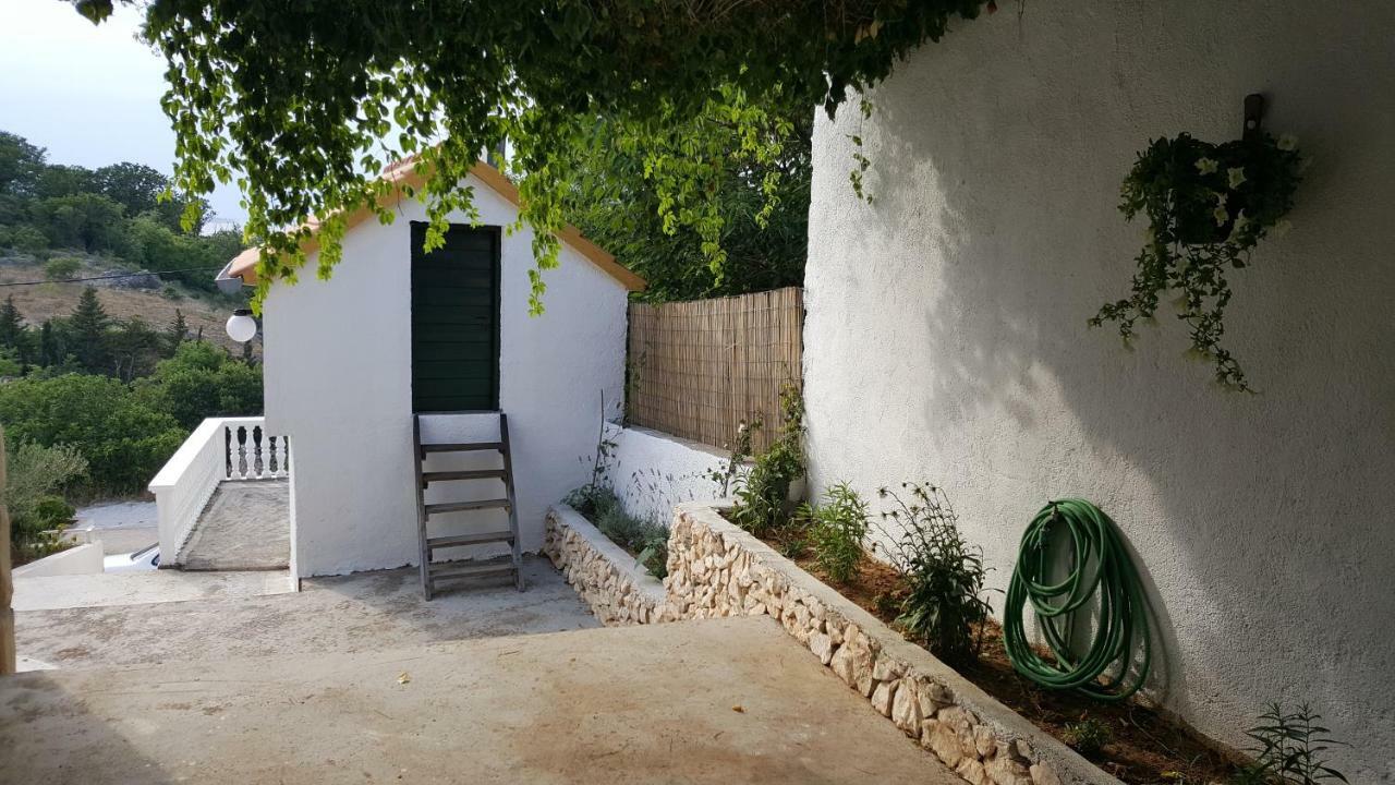 Apartment Cernesa Razanac Luaran gambar